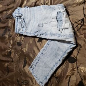 American Eagle fashion ripped jeans